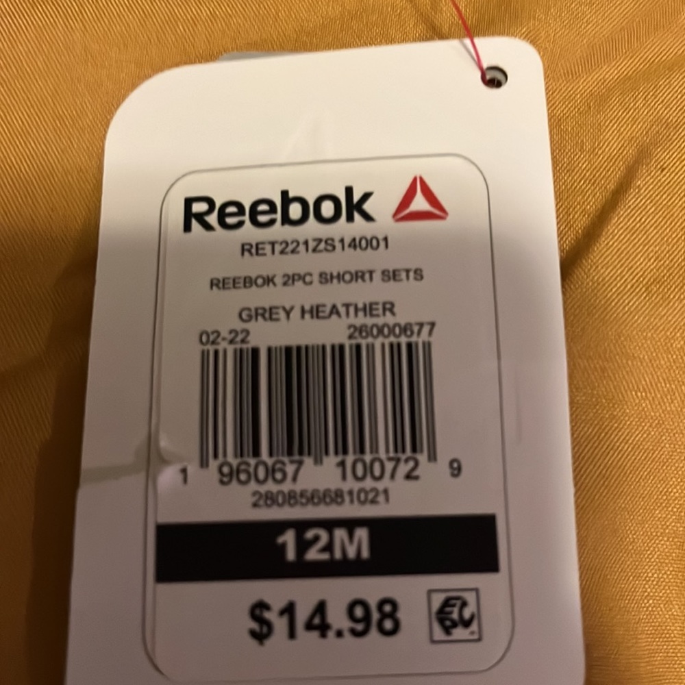 2pc Reebok boys short set - Picture 7 of 7